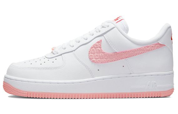 Nike Air Force 1 07 &quot;Valentine&#39;s Day&quot;