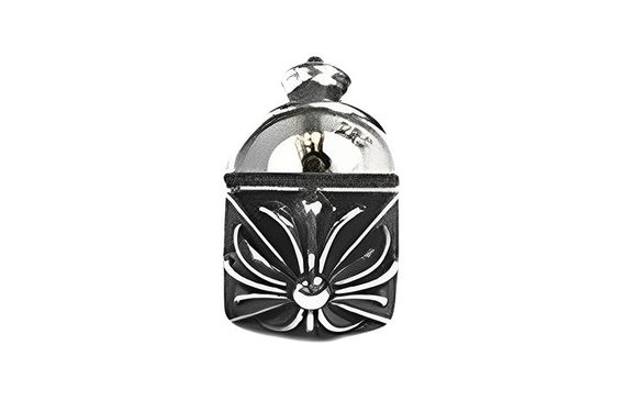 Chrome Hearts -