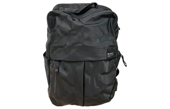 Lululemon 23L