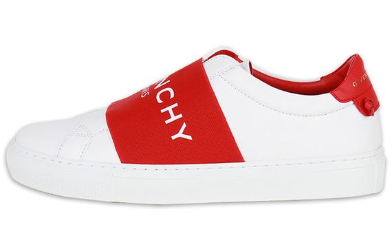 GIVENCHY