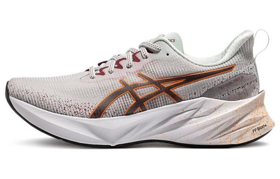 Asics Novablast 3