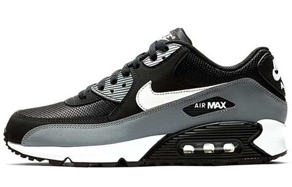 Nike Air Max 90 Essential
