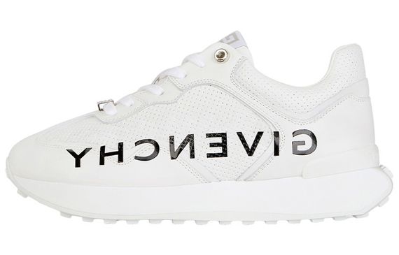 GIVENCHY