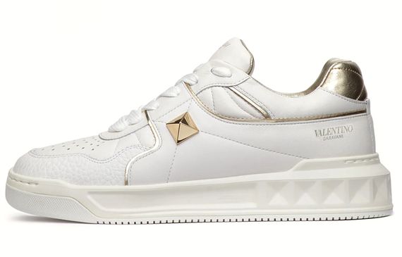 Valentino One Stud GARAVANI
