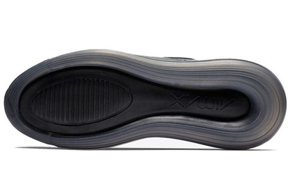 Nike Air Max 720 Throwback Future