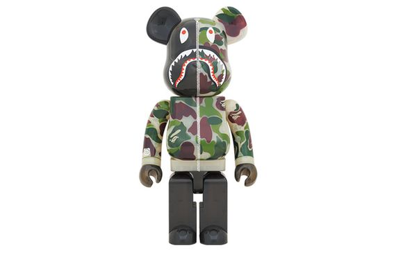 BE@RBRICK x BAPE CLEAR ABC CAMO SHARK 2020