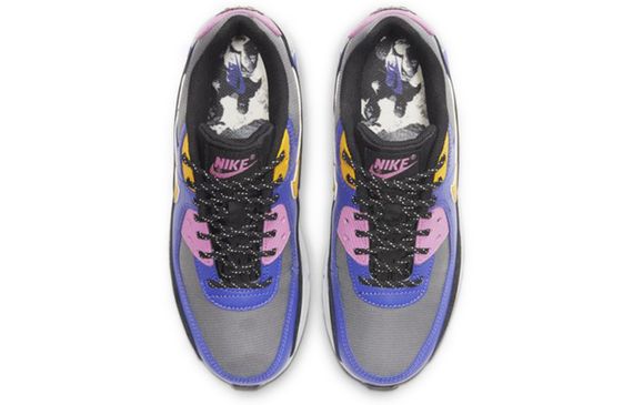 Nike Air Max 90 QS
