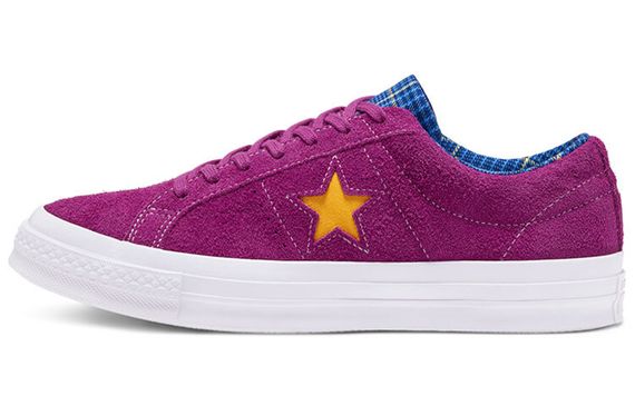 Converse One Star Low Top