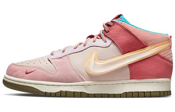 Social Status x Nike Dunk Mid &quot;Strawberry Milk&quot;
