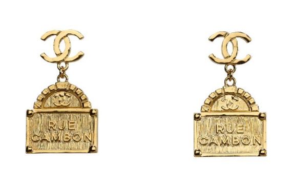 CHANEL Logo C