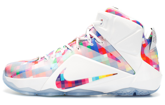 Nike Lebron 12 EXT Prism