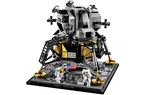 LEGO icons NASA 11 10266