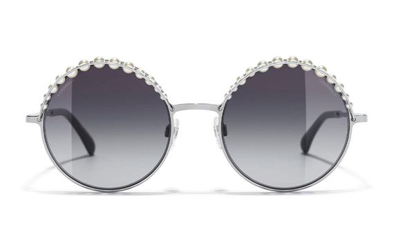 CHANEL /