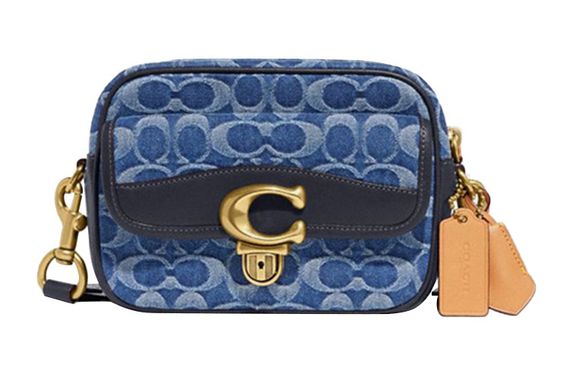 COACH Studio 18