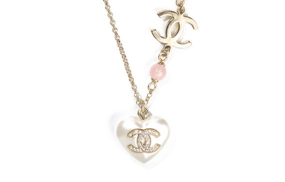 CHANEL C Logo
