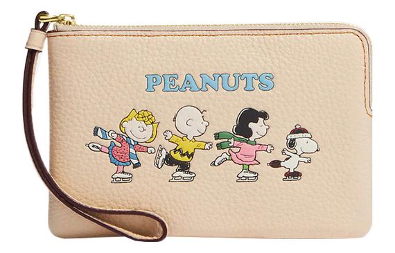 COACH x Peanuts Snoopy Wristlet 16
