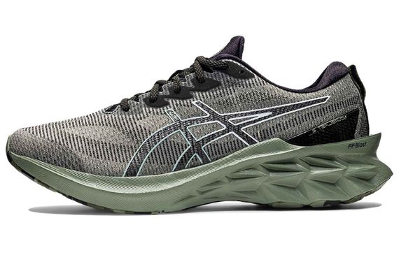 Asics Novablast 2