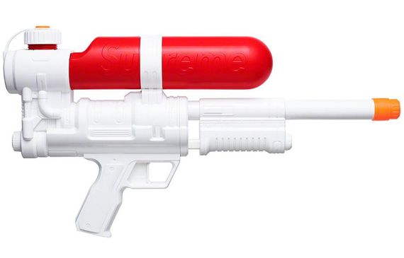 Supreme SS19 x Super Soaker 50 Water Blaster