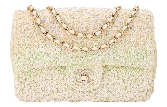 CHANEL /