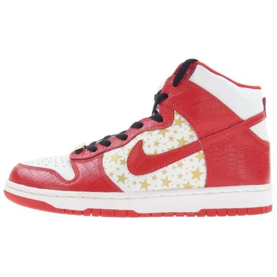 Supreme x Nike Dunk SB Pro SB