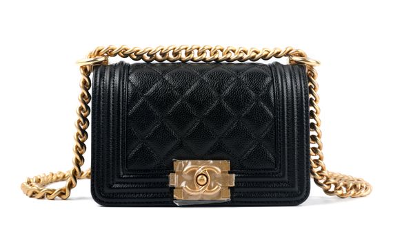 【 】 CHANEL LEBOY