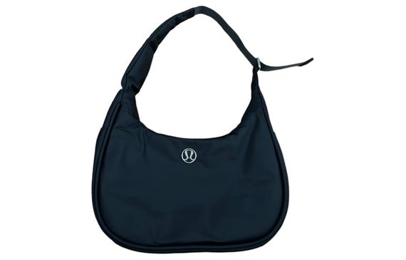 Lululemon 4L pleated shoulder bag