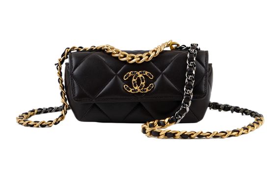 CHANEL 19Bag