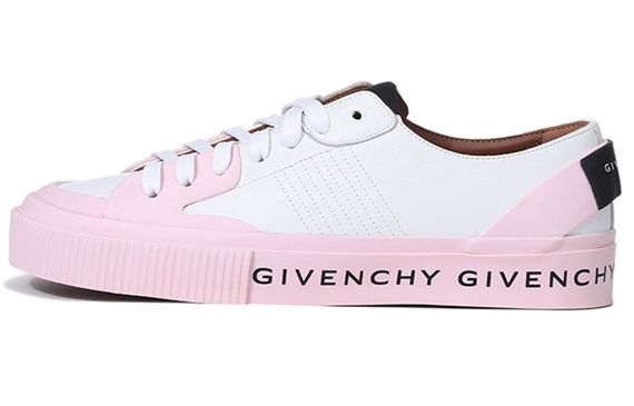 GIVENCHY