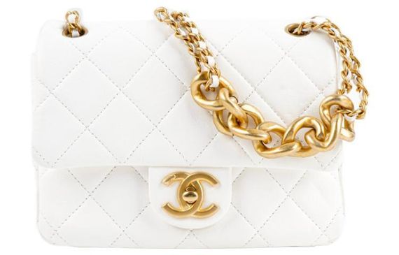 CHANEL Classic Flap CF