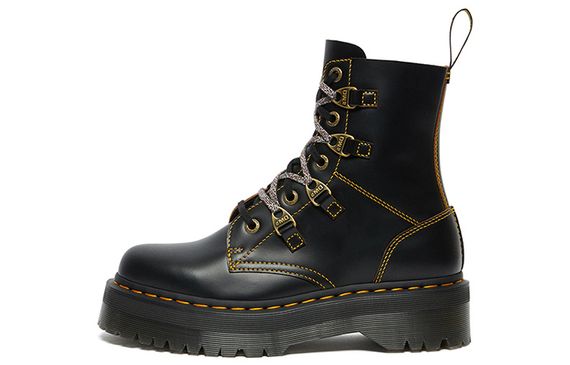 Dr.Martens Collier 9