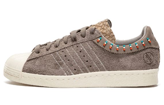 Adidas originals Superstar 80v x Invincible