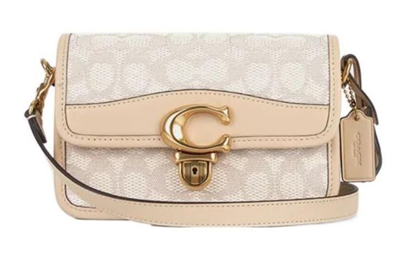 COACH Studio 19