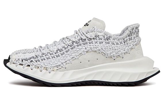 Valentino Crochet