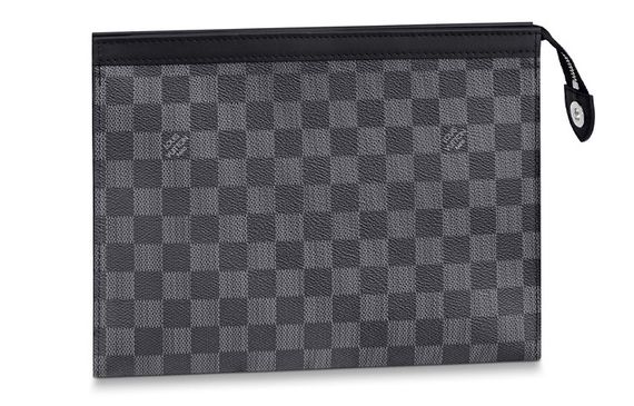 LOUIS VUITTON Pochette Voyage