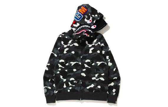 A BATHING APE