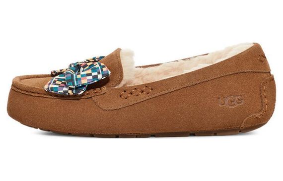 UGG