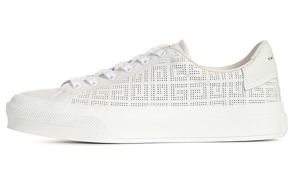 GIVENCHY