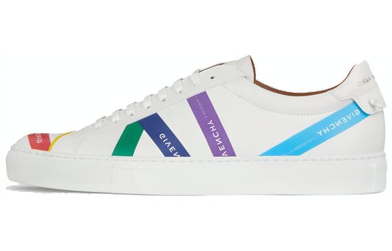 GIVENCHY