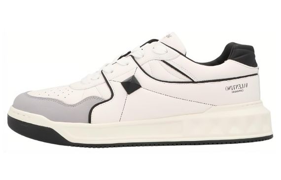 Valentino One Stud GARAVANI