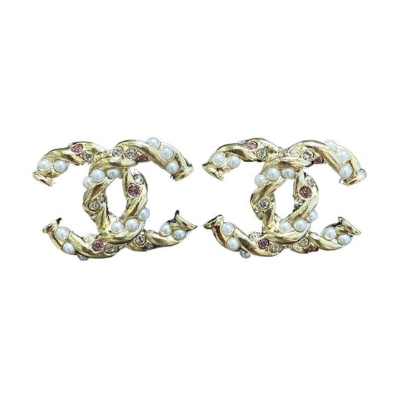 【23B 】 CHANEL C Logo