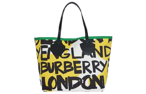 Burberry / /