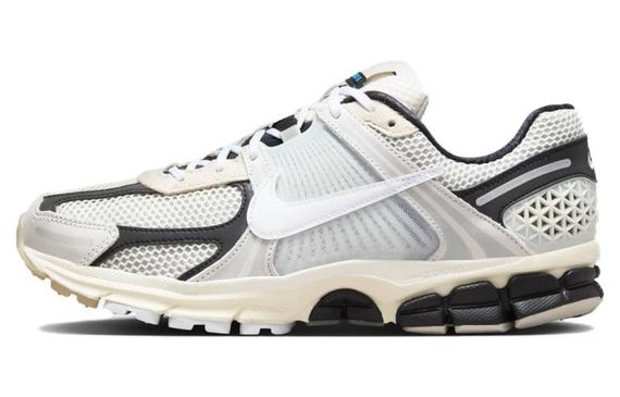 Nike Air Zoom Vomero 5