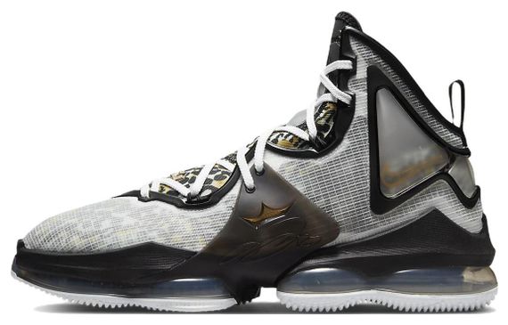 Nike Lebron 19