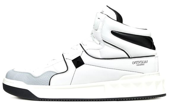 Valentino One Stud