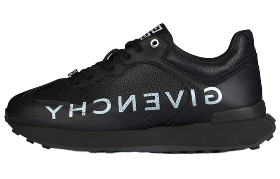 GIVENCHY