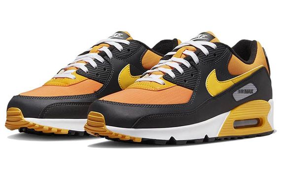 Nike Air Max 90 "Kumquat"