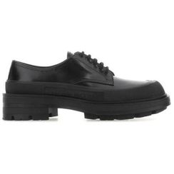 Alexander McQueen Tread Slick logo