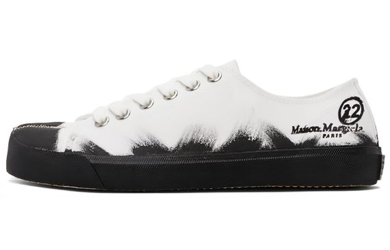 Maison Margiela Tabi Paint