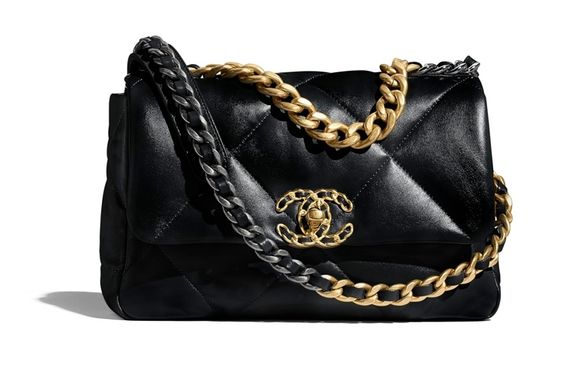 CHANEL 19Bag