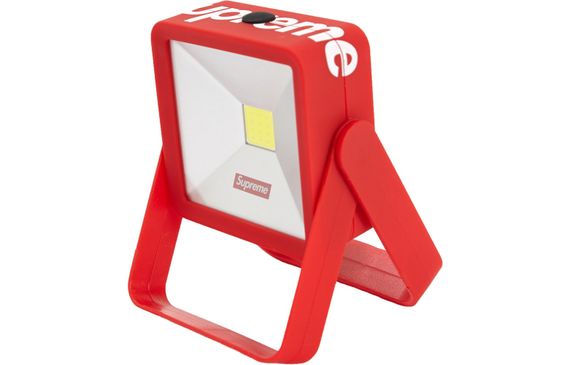 Supreme Magnetic Kickstand Light